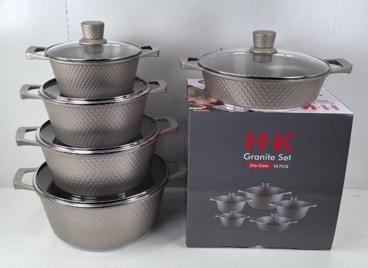 Emirad Morgan H.K 20-24-28-32 Casserole with glass lid 28cm shallow cassserole with