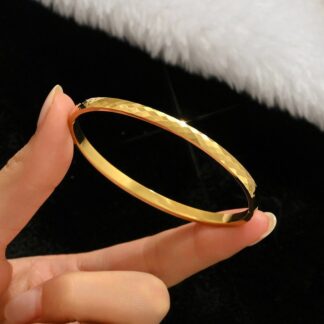 Stainless Steel Bangle – 052