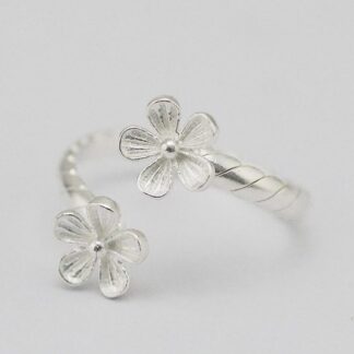 Silver-Containing Ring – 033
